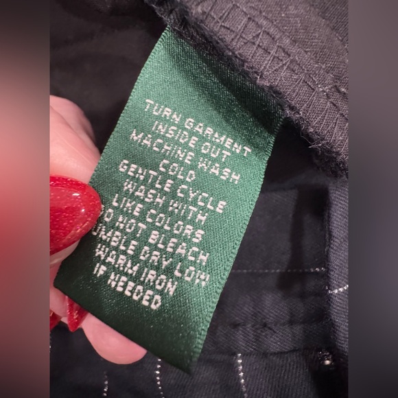 Lauren Ralph Lauren Active Black with Silver Pinstripe Shorts – Size 12 EUC - Picture 7 of 14